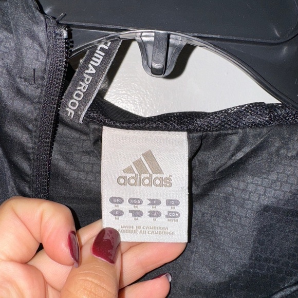 Adidas women jacket medium - Picture 4 of 7
